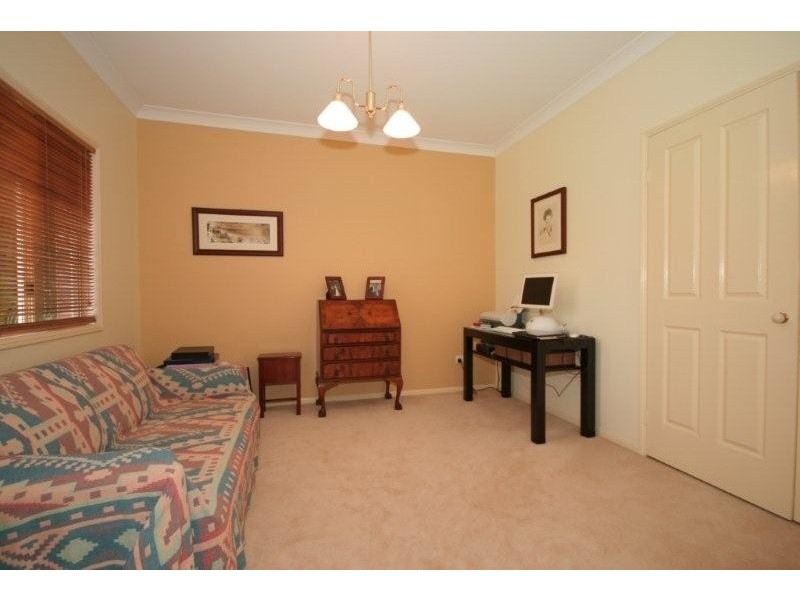 11 Merluna Road, Park Ridge South QLD 4125
