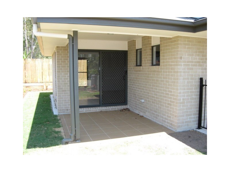 2/49 Ariel Street, Kingston QLD 4114