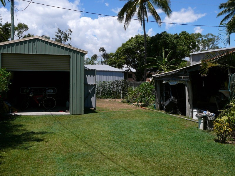 50 Poinciana Avenue, Seaforth QLD 4741