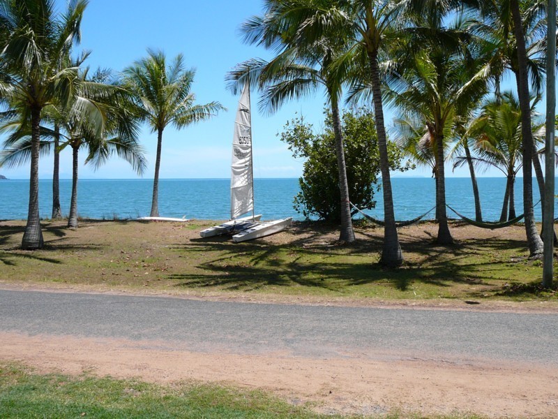 50 Poinciana Avenue, Seaforth QLD 4741