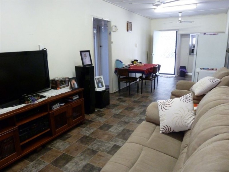 9 Milkins Street, Ball Bay QLD 4741