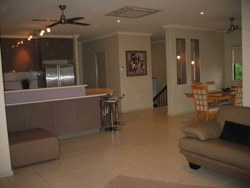 104 Binnington Esplanade, East Mackay QLD 4740