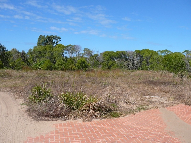 67 Corella Way, Blacks Beach QLD 4740