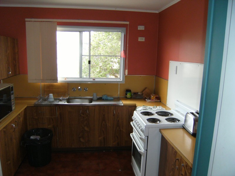 27 Bradman Street, Moranbah QLD 4744