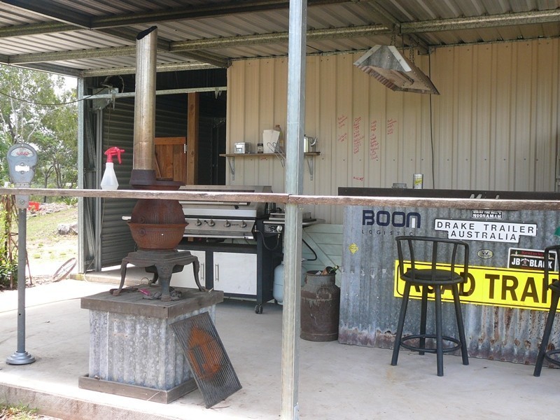 36 McGills Road, Mackay QLD 4740