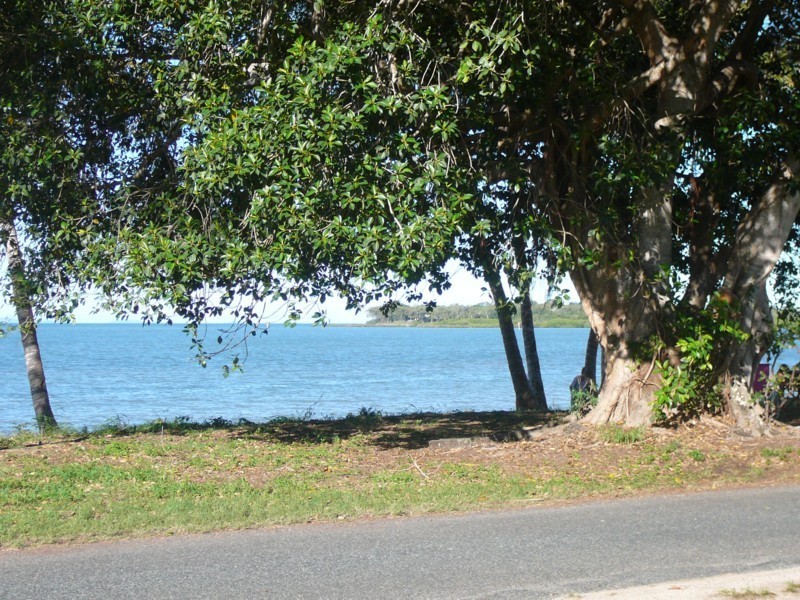 26 Poinciana Avenue, Seaforth QLD 4741