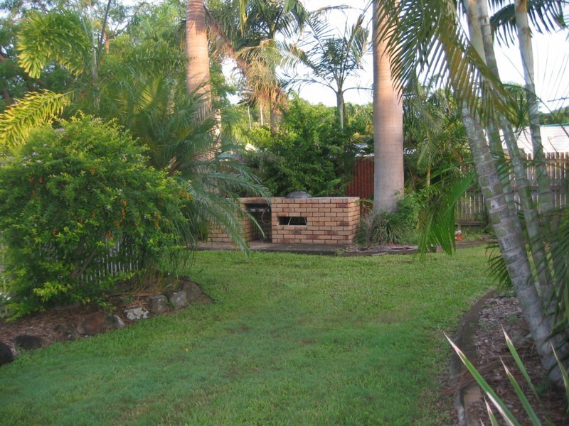 8 Melanie Street, Eimeo QLD 4740