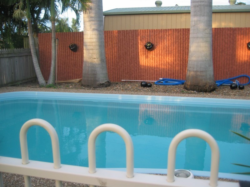 8 Melanie Street, Eimeo QLD 4740