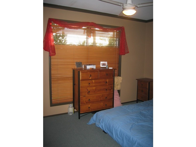 8 Melanie Street, Eimeo QLD 4740