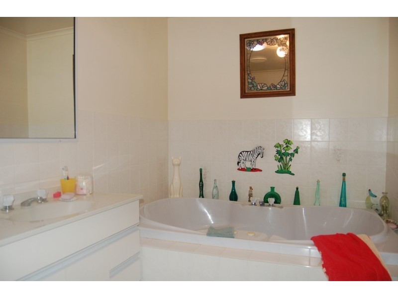 25 Blue Beach Boulevard, Mackay QLD 4740