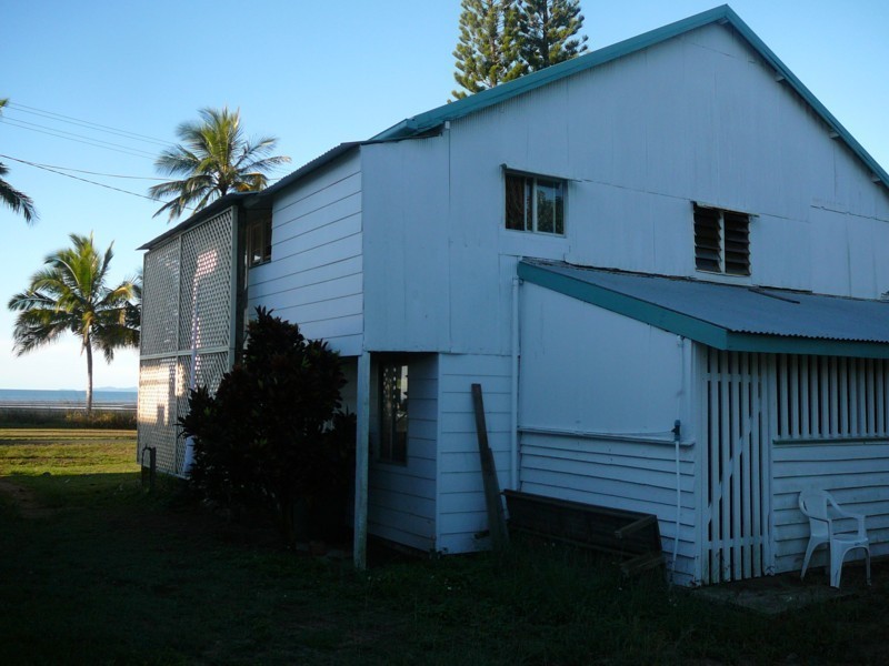 34 Poinciana Avenue, Mackay QLD 4740