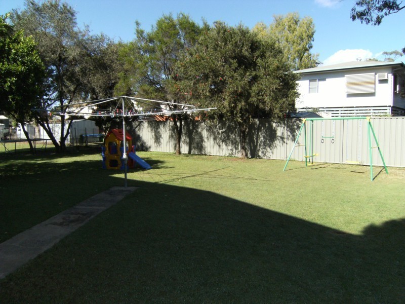 24 Yeates Street, Moranbah QLD 4744