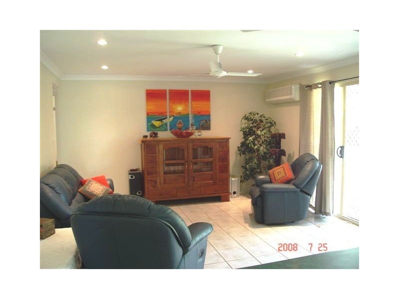 5 Seaside Place, Blacks Beach QLD 4740