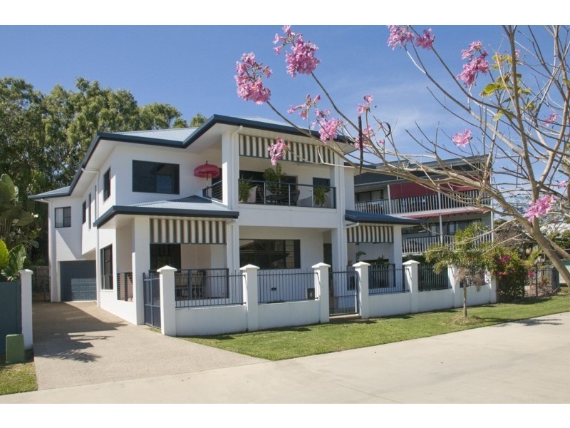 8/3 Mango Avenue, Eimeo QLD 4740