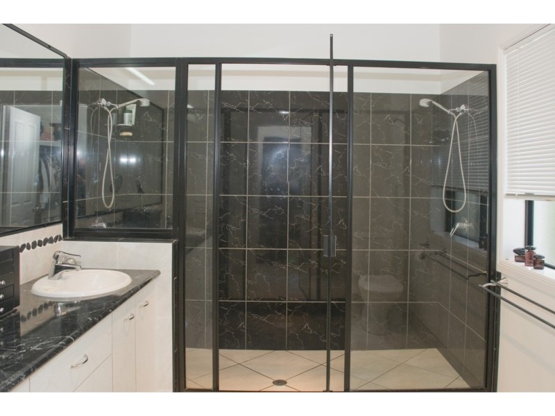 8/3 Mango Avenue, Eimeo QLD 4740