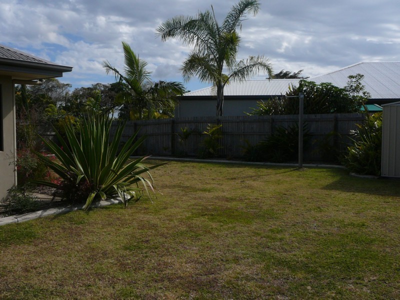 76 Wheeler Drive, Glenella QLD 4740