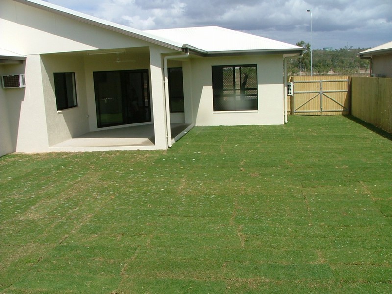 152 Daintree Drive, Bushland Beach QLD 4818