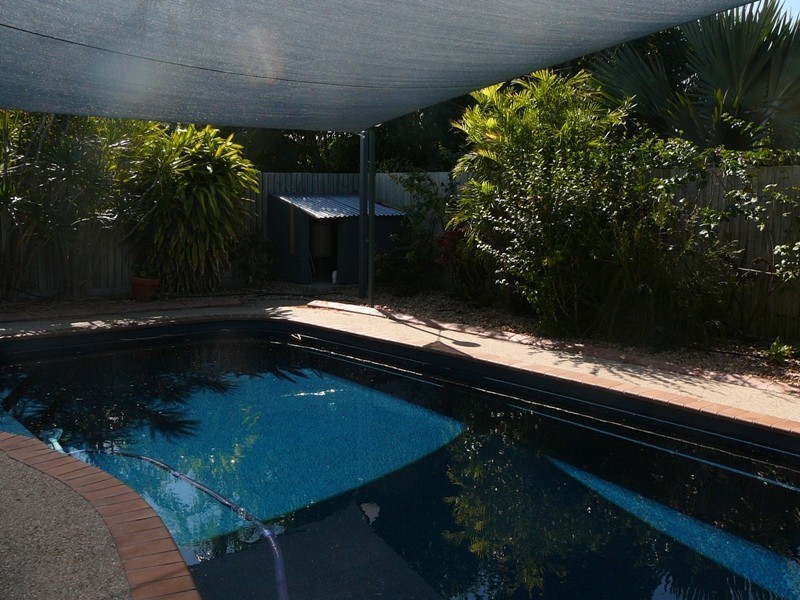 10 Marine Parade, Bucasia QLD 4750