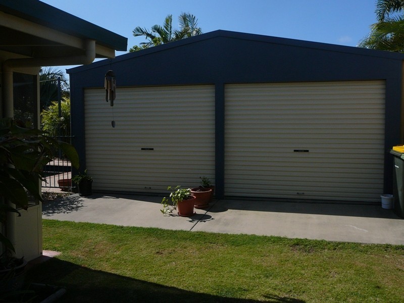 10 Marine Parade, Bucasia QLD 4750