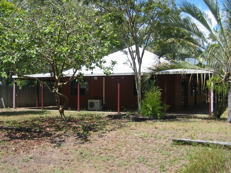 18 Bourke Street, Blacks Beach QLD 4740