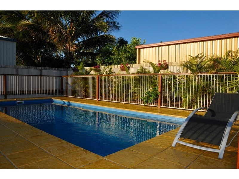 9 Michelle Crescent, Bucasia QLD 4750