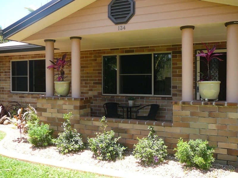134 Blacks Beach Road, Eimeo QLD 4740