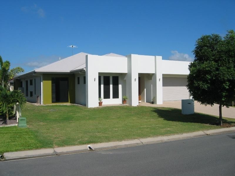 12 Foundation Street, Glenella QLD 4740 the real estate agency