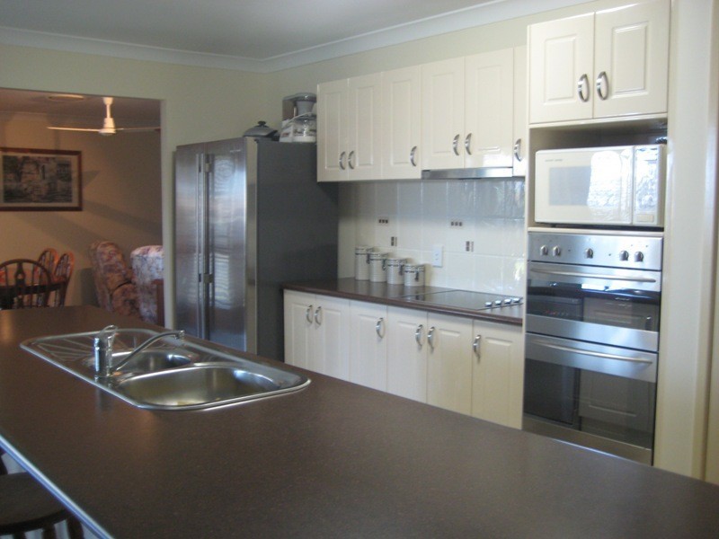 10 Bonsai Court, Glenella QLD 4740