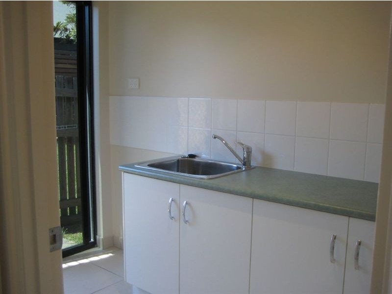 10 Manning Street, Rural View QLD 4740