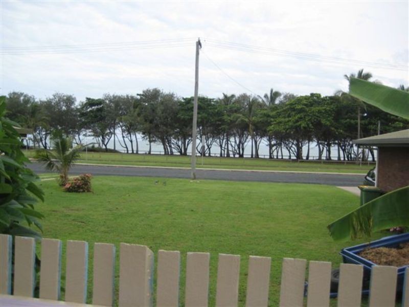 2 Cumberland Avenue, Slade Point QLD 4740