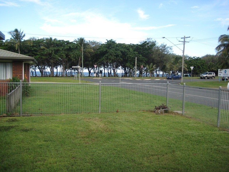 2 Cumberland Avenue, Slade Point QLD 4740