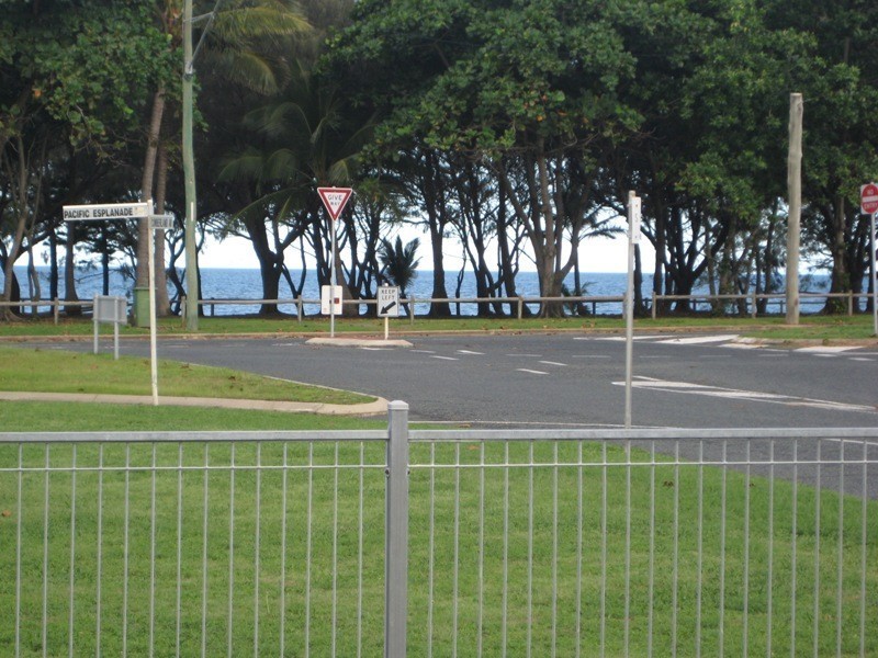 2 Cumberland Avenue, Slade Point QLD 4740