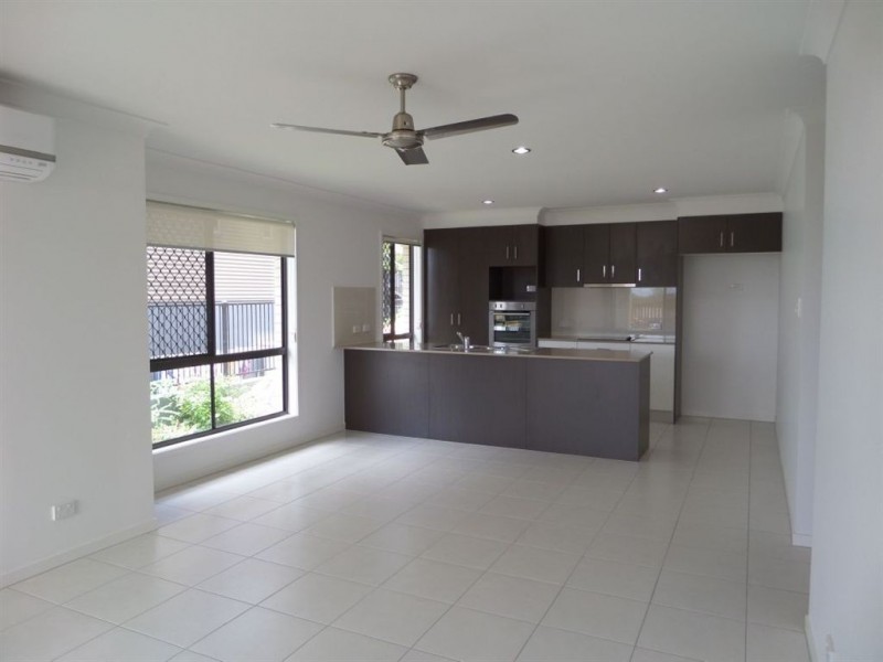 1/25 Wilcox Street, Eimeo QLD 4740