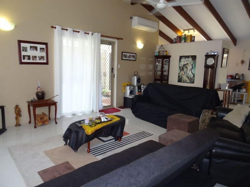 8 Shane Court, Andergrove QLD 4740