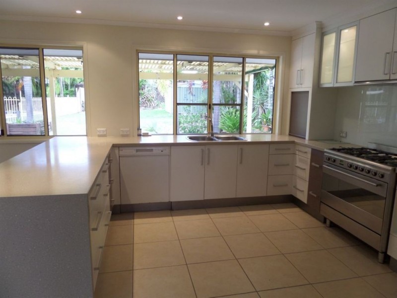 42 McLaughlin Drive, Eimeo QLD 4740