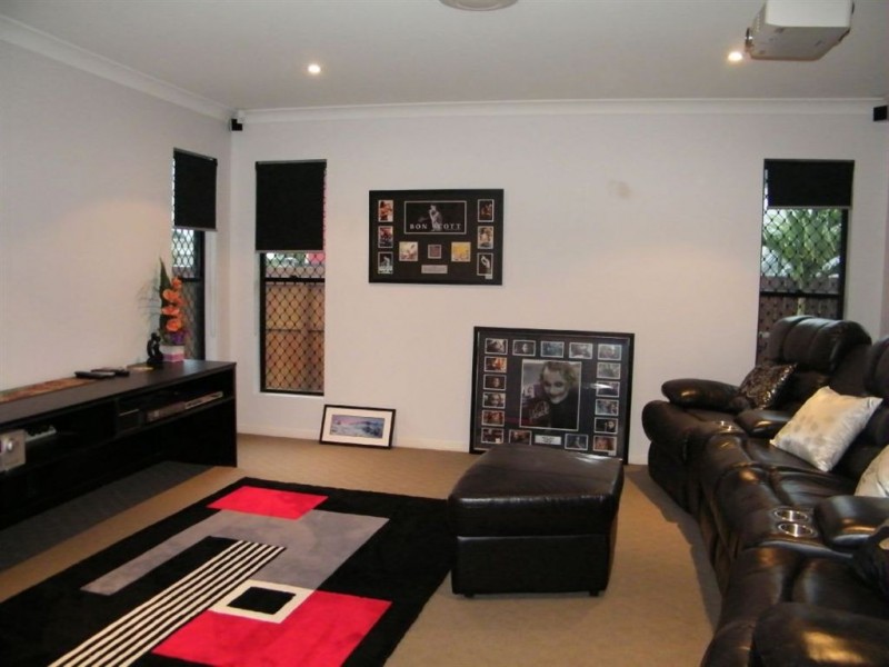 10 Argos Street, Ooralea QLD 4740