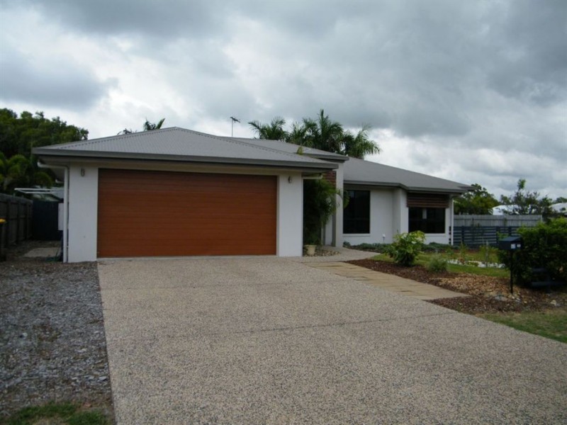 42 Corella Way, Blacks Beach QLD 4740