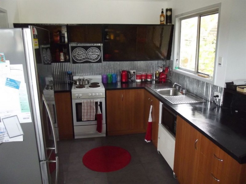 18 Digby Street, East Mackay QLD 4740