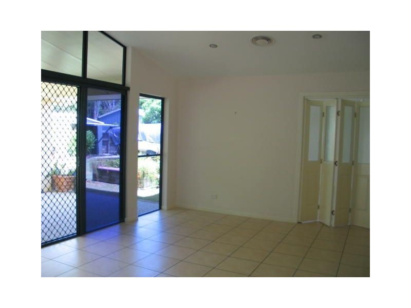 13 Urarrii Crescent, Shoal Point QLD 4750