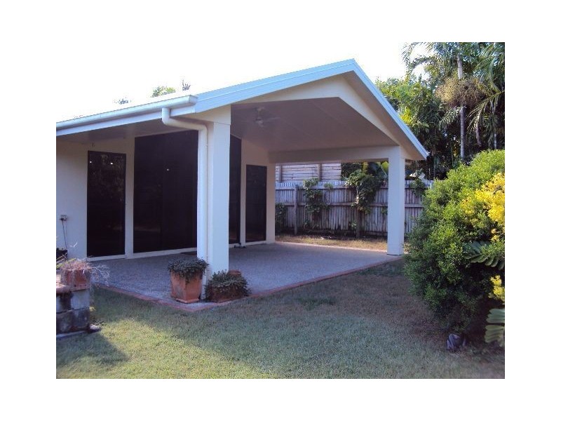13 Urarrii Crescent, Shoal Point QLD 4750