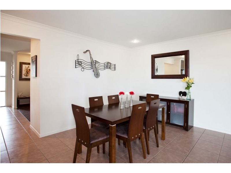 26 Dustwill Street, Eimeo QLD 4740