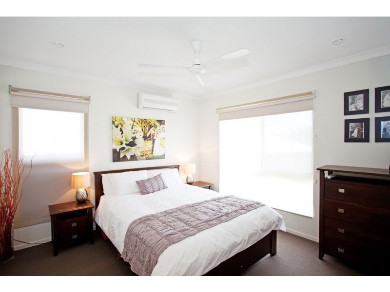 26 Dustwill Street, Eimeo QLD 4740