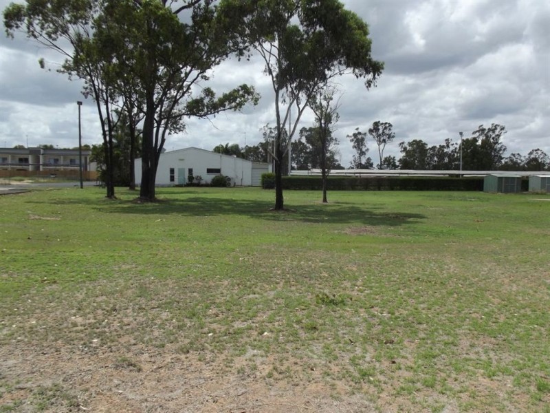 10 Burns Court, Middlemount QLD 4746