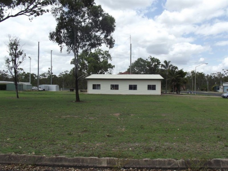 10 Burns Court, Middlemount QLD 4746