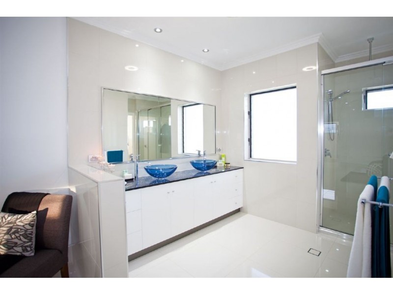 1 Turtle Place, Blacks Beach QLD 4740