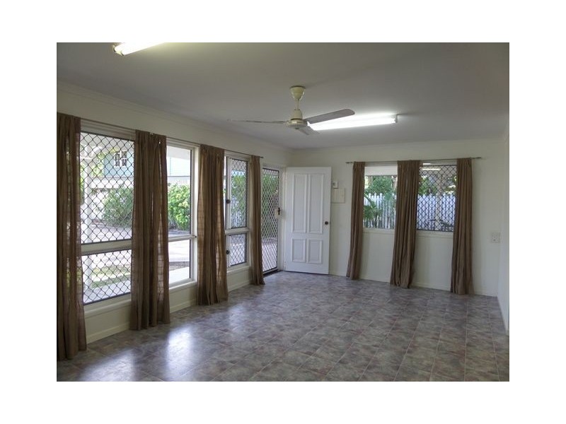 3/11 Andergrove Road, Andergrove QLD 4740