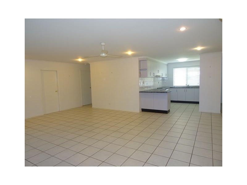 14 Spinks Court, Eimeo QLD 4740