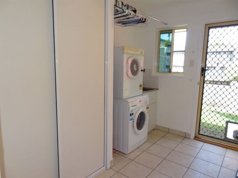 1 Raymond Court, Walkerston QLD 4751