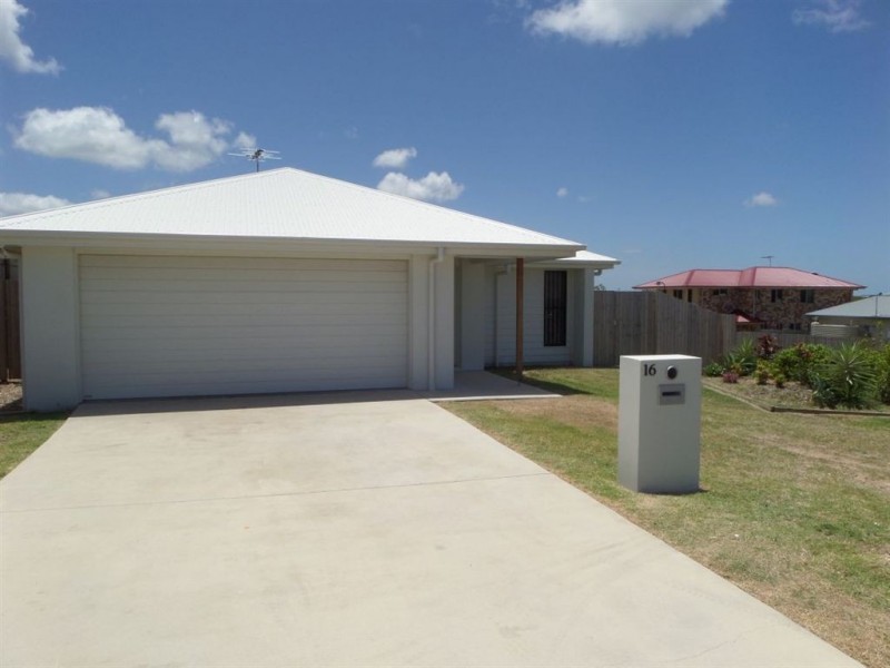 16 Hawkins Street, Bucasia QLD 4750