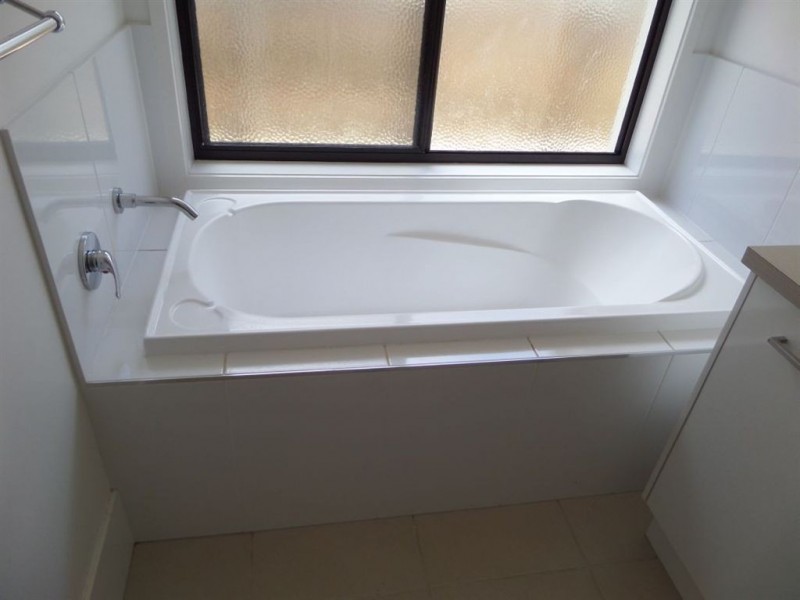 16 Hawkins Street, Bucasia QLD 4750